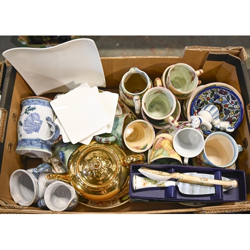Miscellaneous ceramics, including a