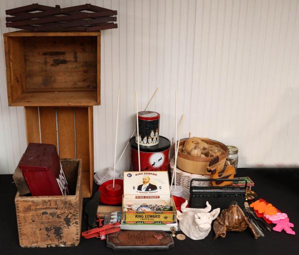 MISCELLANEOUS COLLECTIBLES OLD