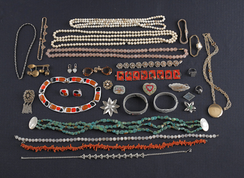 Miscellaneous costume jewelry