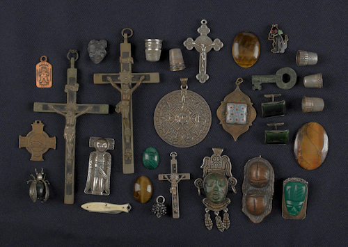 Miscellaneous jewelry to include