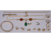 MISCELLANEOUS LADIES JEWELRY<b