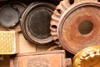 Miscellaneous Oriental sundries