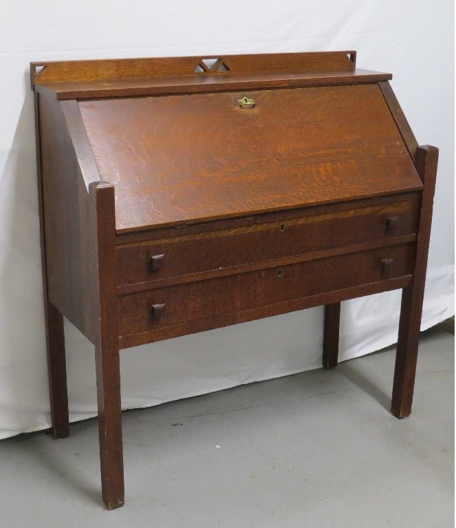 MISSION OAK / ARTS & CRAFTS ERA OAK