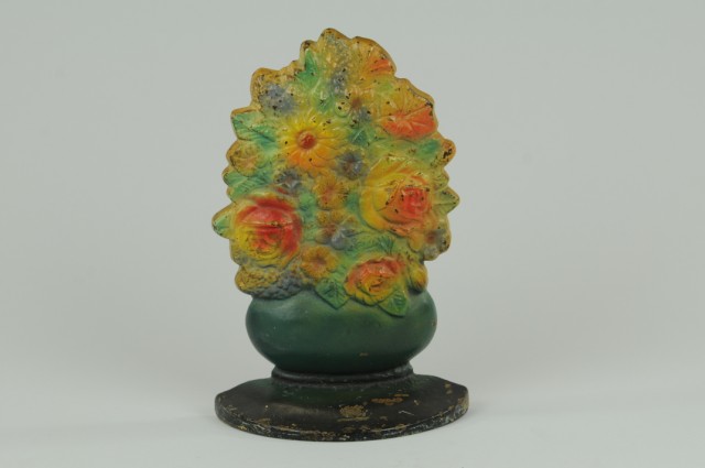 MIXED FLOWERS IN BOWL DOORSTOP