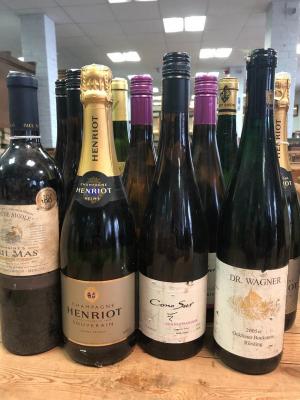 Mixed Lot: Champagne Henriout