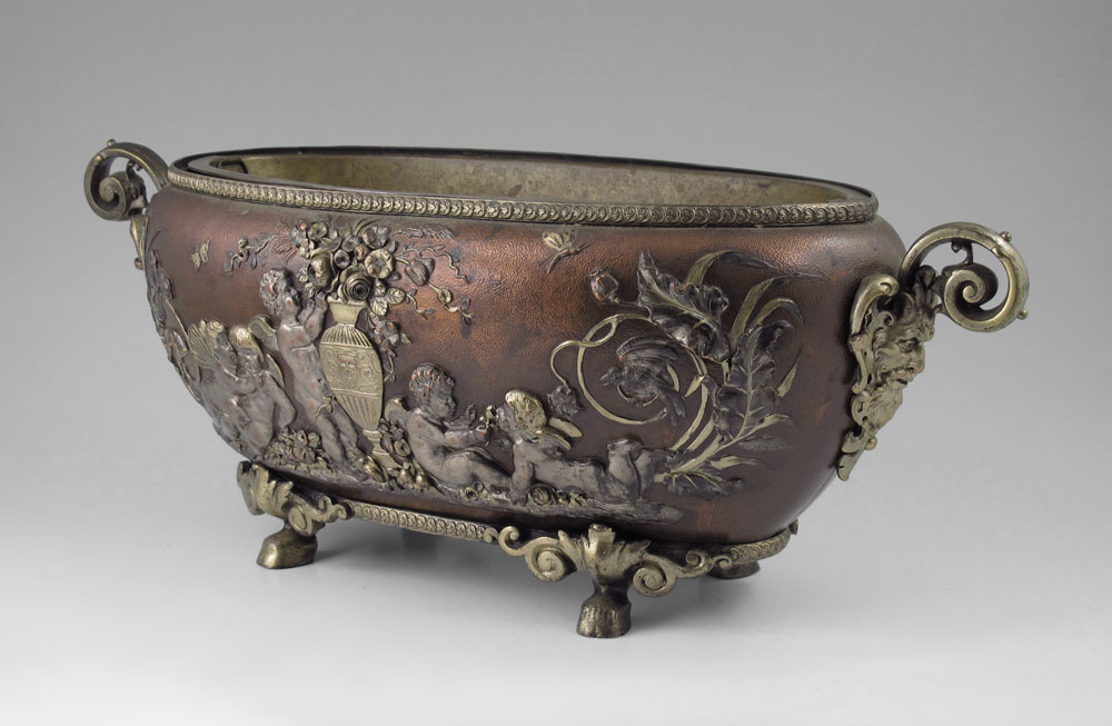 MIXED METAL CHERUB MOTIF FERNER: