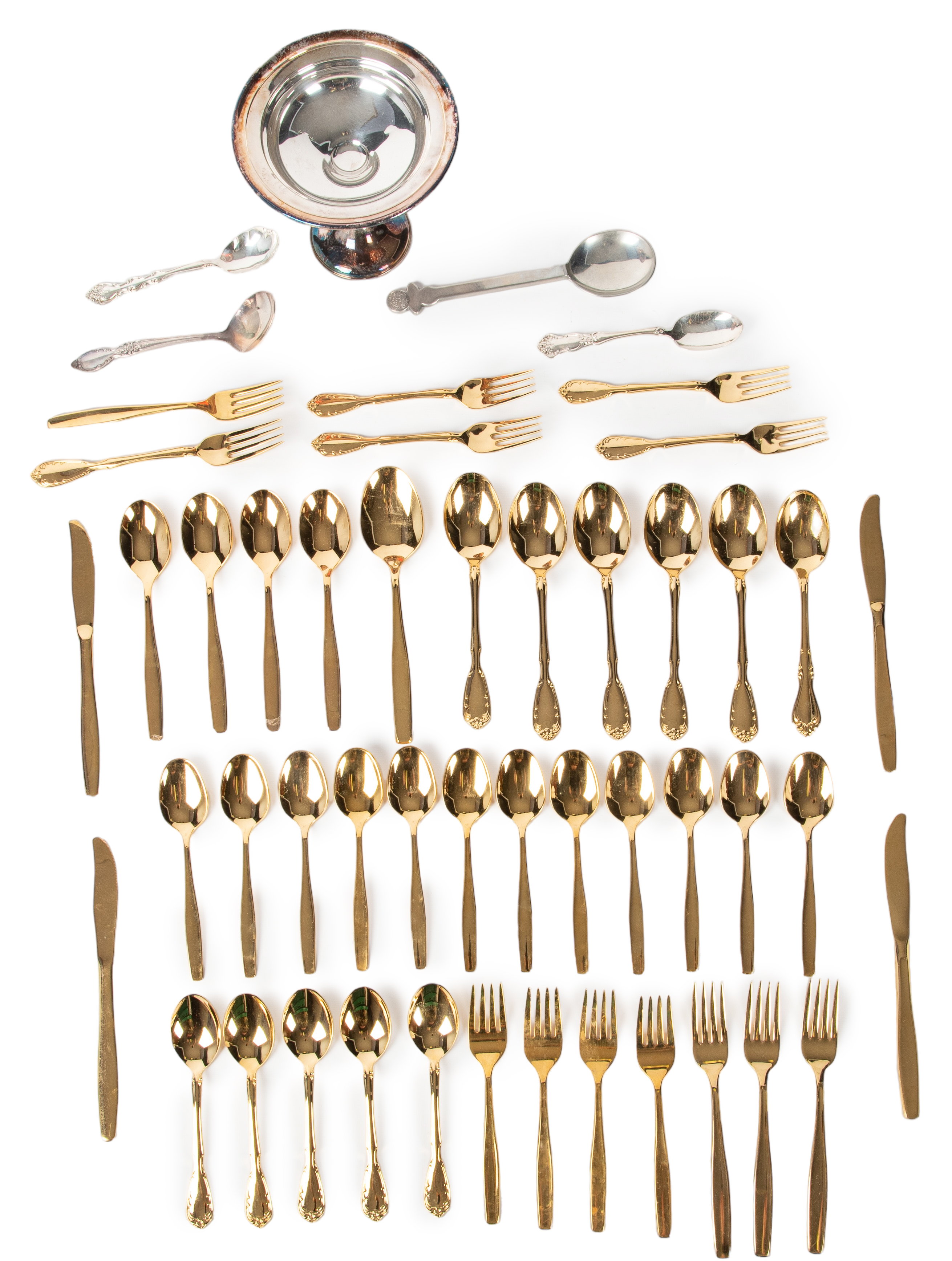 Mixed metal lot, including (29) pcs
