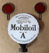 MOBILOIL GARGOYLE PORCELAIN OI