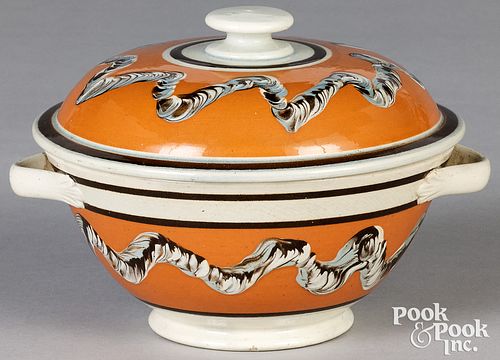 MOCHA EARTHWORM COVERED BOWL,
