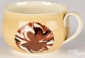 MOCHA HANDLED MUG, 19TH C.Moch