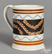 MOCHA MUG, WITH EARTHWORM DECO