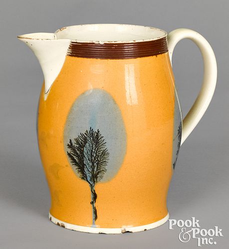 MOCHA PITCHER WITH SEAWEED OVER FAN