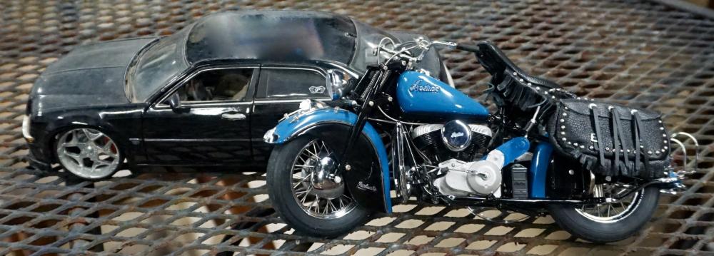 MODEL CAR AND MOTORCYCLEModel Car