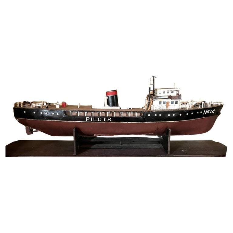 MODEL PILOT SHIPA scale model of