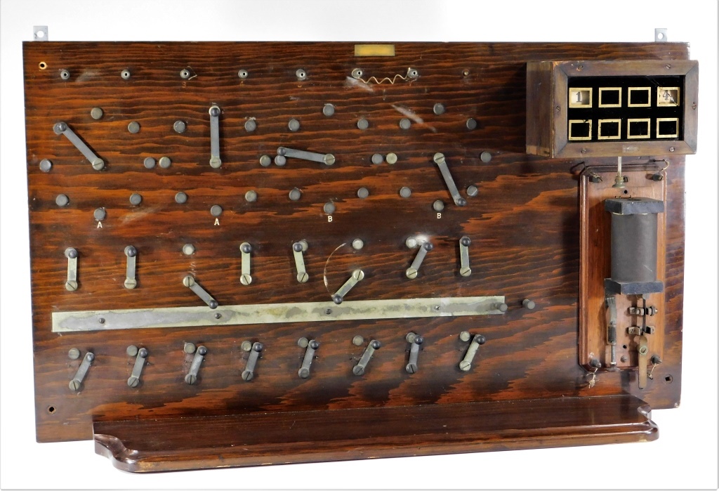 MODEL WOODEN TELEPHONE