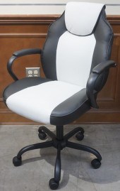 MODERN BLACK AND WHITE VINYL S