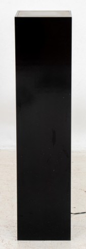 MODERN BLACK PEDESTAL WITH INT