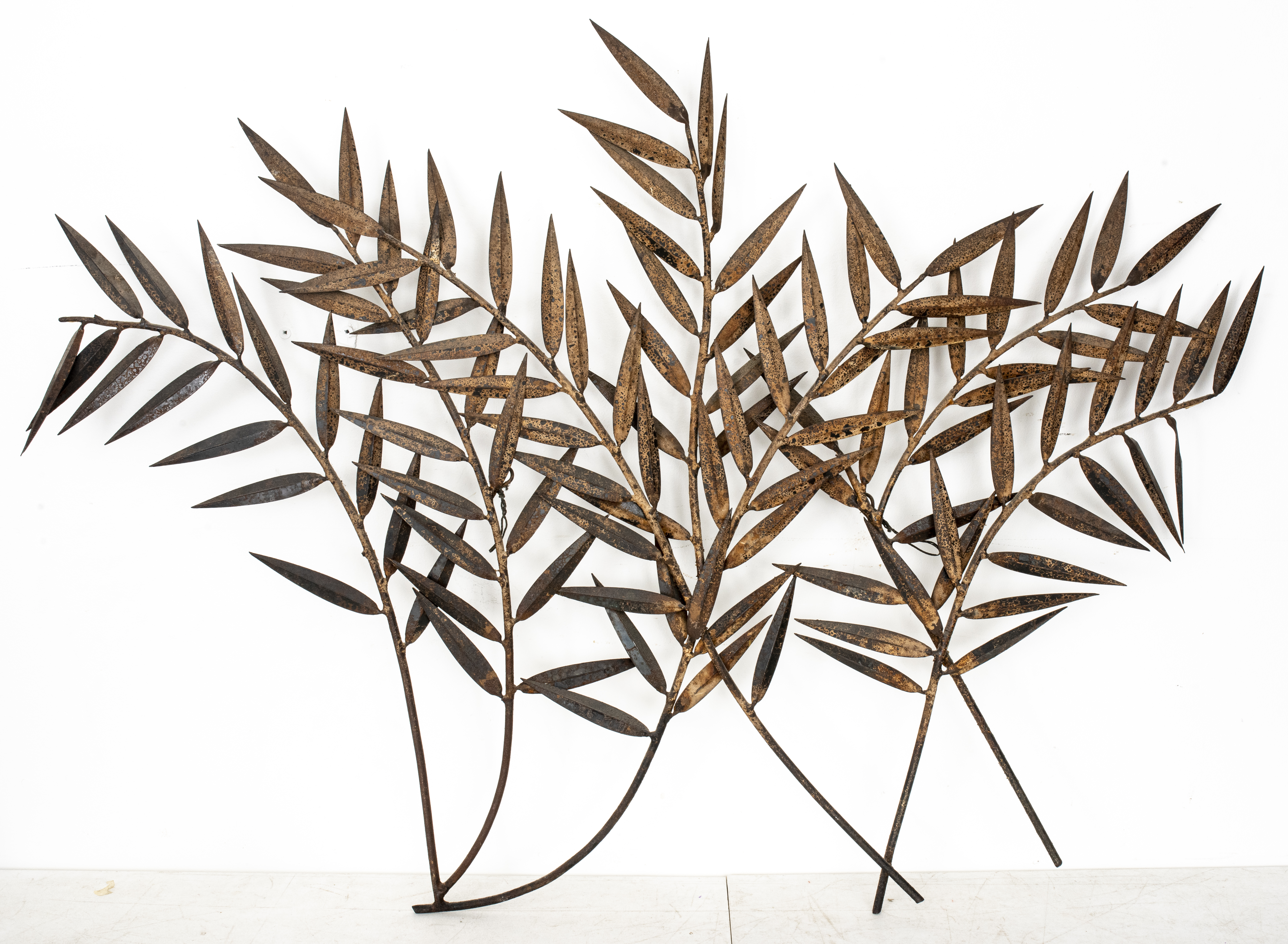 MODERN BRUTALIST METAL REED WALL