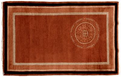 Modern Chinese rug, asymmetric coin