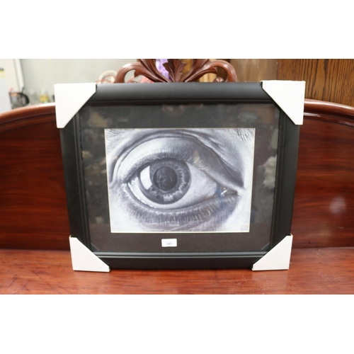 Modern decorative print of a eye,