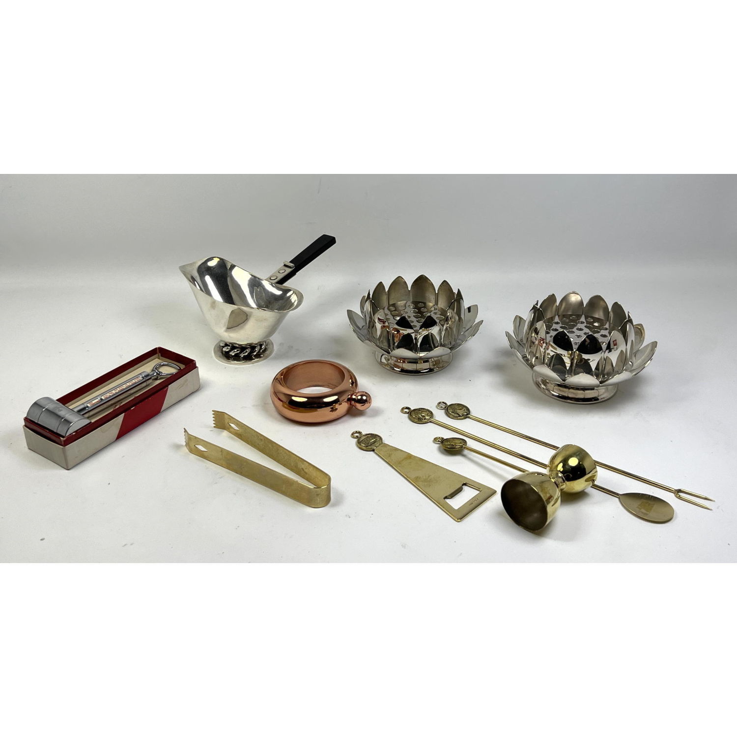 Modern Design Metal Collection.