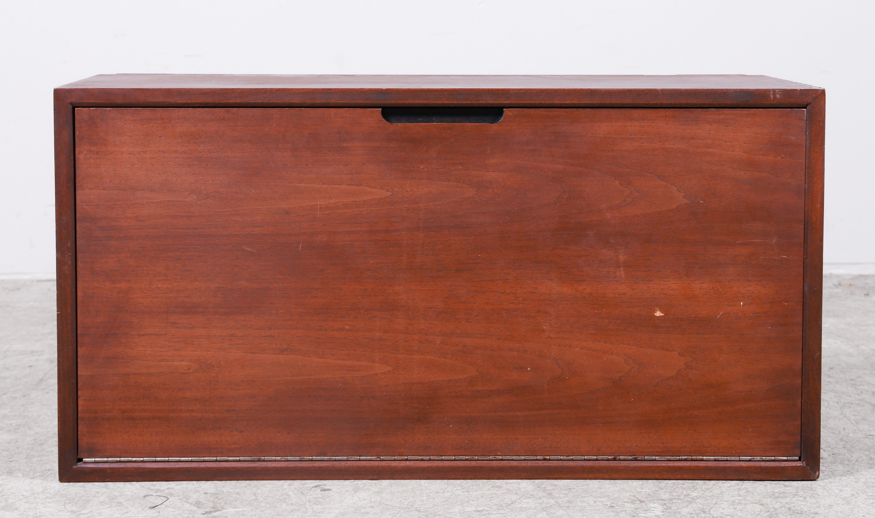 Modern Design teak hanging wall