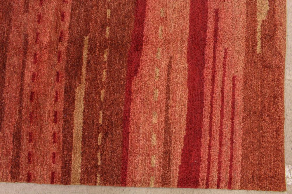 MODERN HAND KNOTTED CARPETMODERN