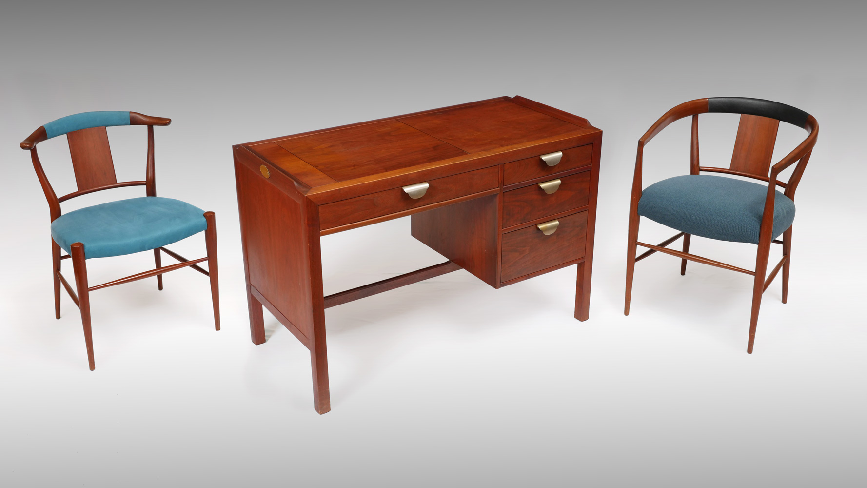 MODERN HERITAGE HENREDON DESK & 2