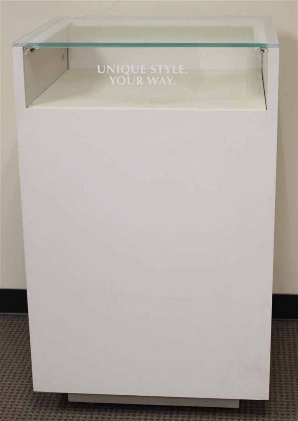 MODERN IDX WHITE LAMINATE