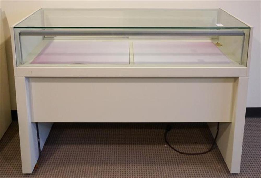 MODERN IDX WHITE LAMINATE