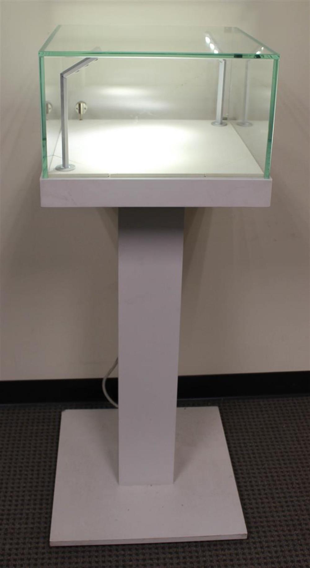 MODERN IDX WHITE LAMINATE