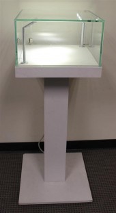 MODERN IDX WHITE LAMINATE PEDE