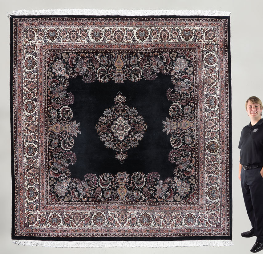 MODERN INDO-PERSIAN HAND KNOTTED
