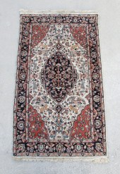 MODERN INDO/PERSIAN HAND KNOTT