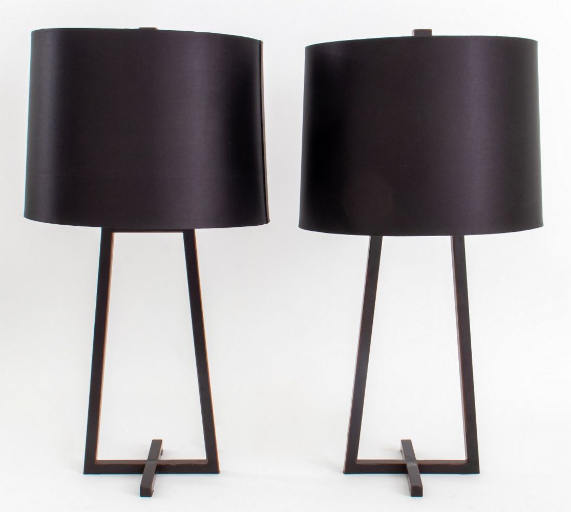 MODERN MINIMALIST ENAMELED METAL