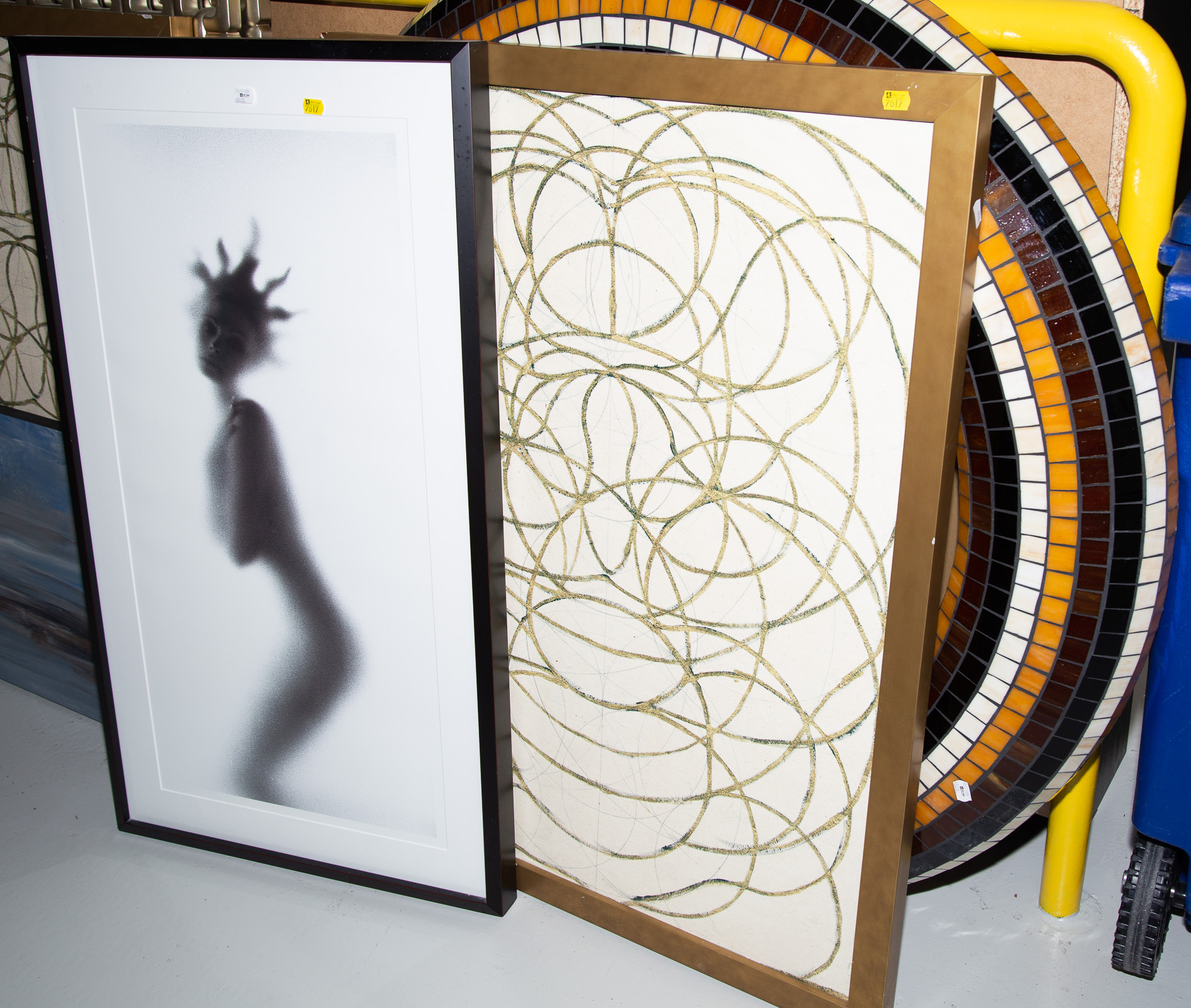 MODERN MIRROR & ARTWORKS Includes