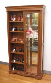 MODERN OAK ILLUMINATED CURIO D