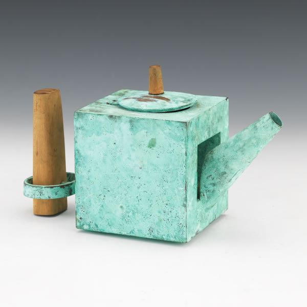 MODERN SCULPTURAL TEAPOT 5 ¾" x 9