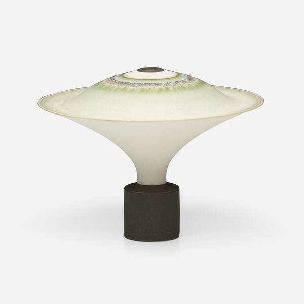 Modern. Vase. glazed porcelain.