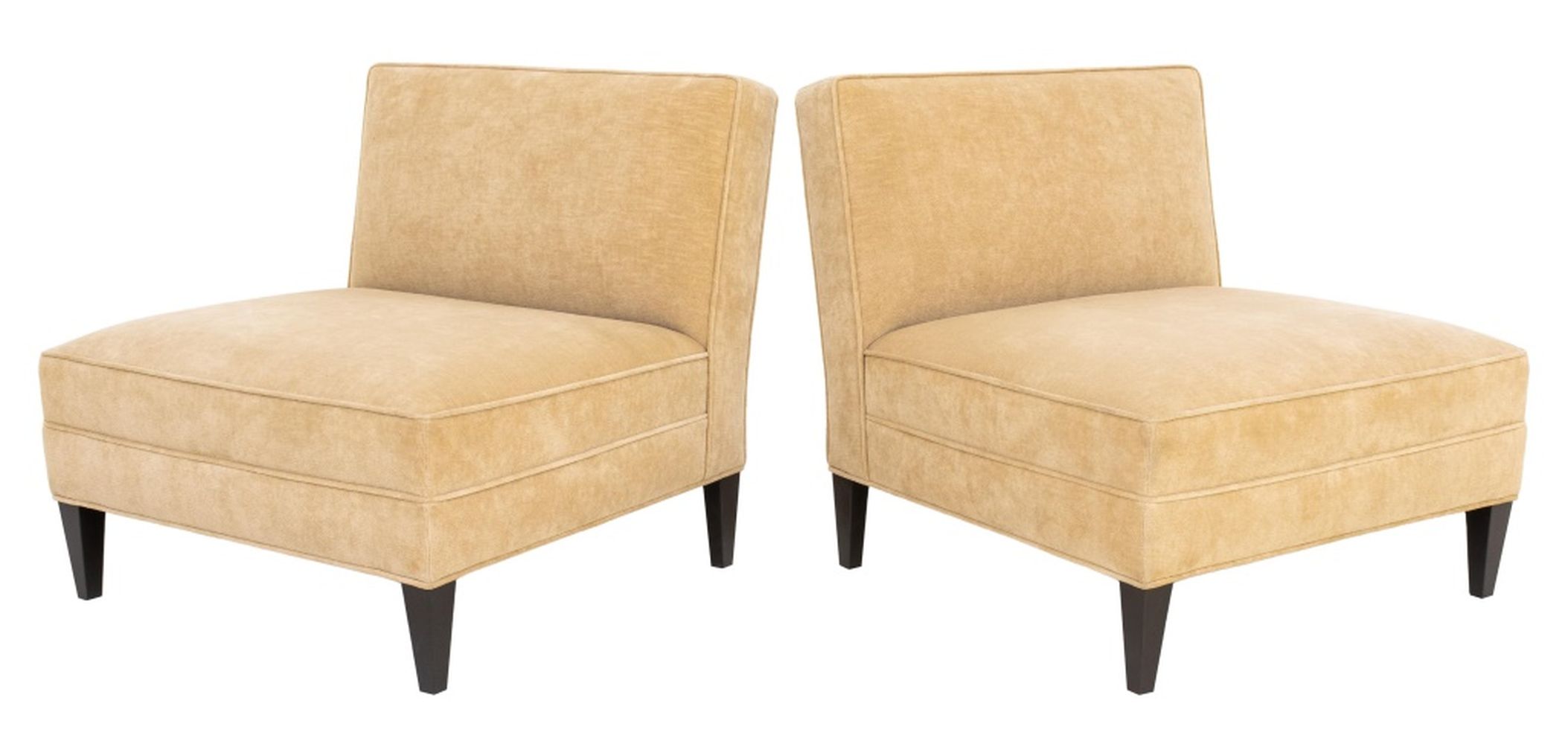 MODERN VELVET UPHOLSTERED SLIPPER