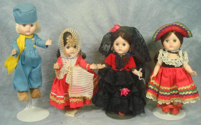 Modern Vogue Ginny Dolls, all