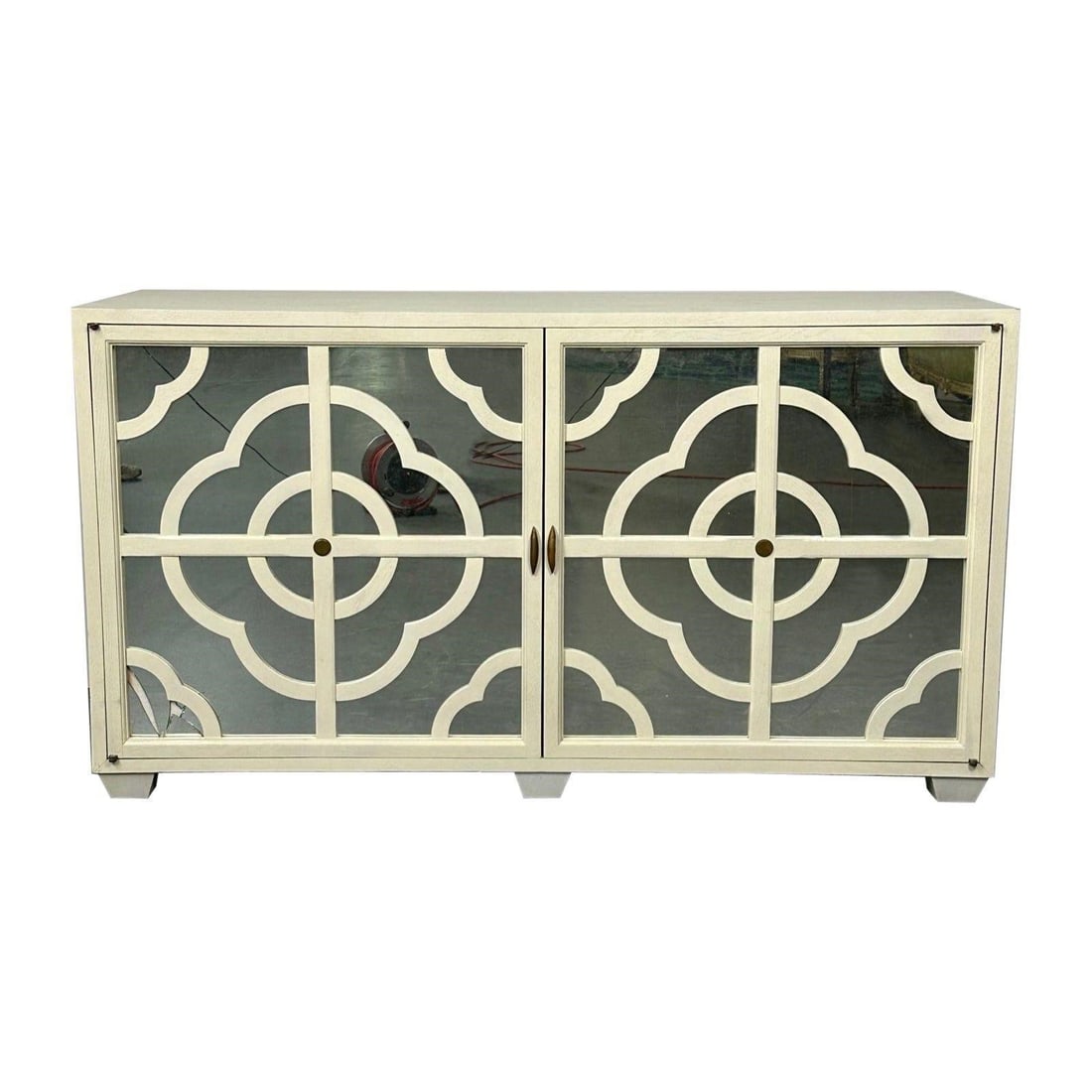 MODERN WHITE DECORATIVE MIRRORED