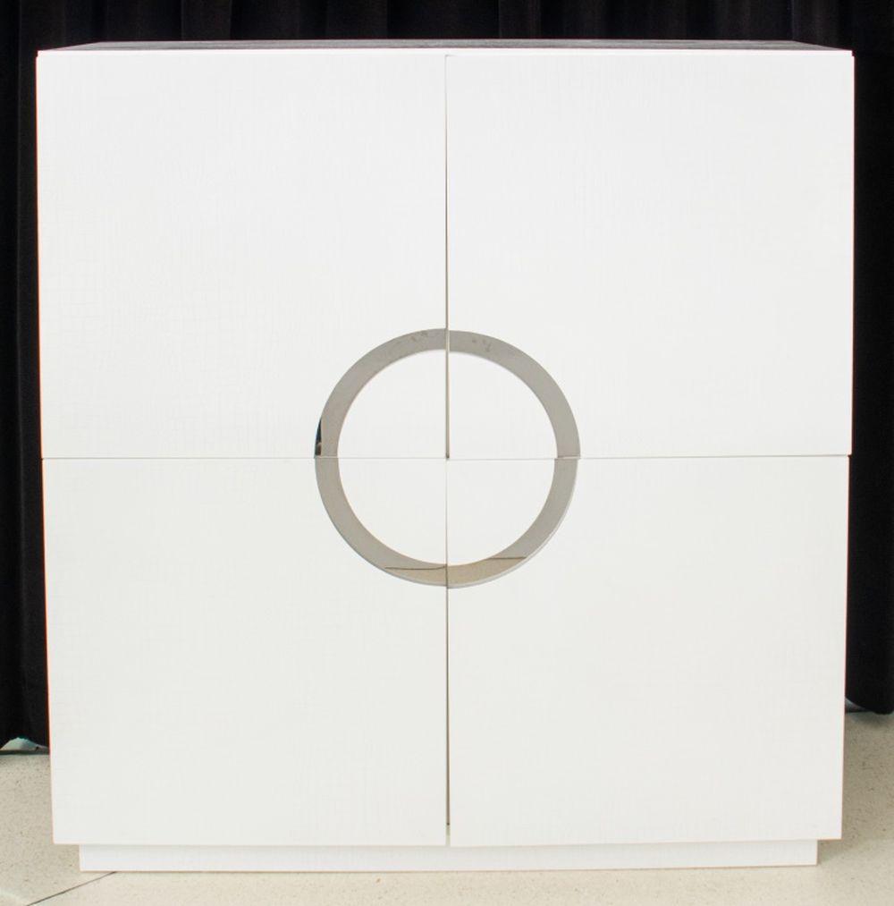 MODERN WHITE LACQUERED FOUR DOOR