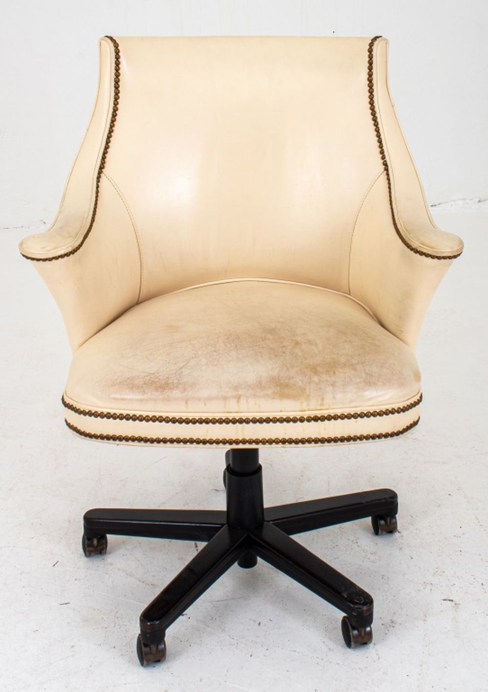 MODERN WHITE LEATHER DESK CHAIR