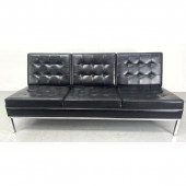 Modernist KNOLL Sofa Couch. Tu