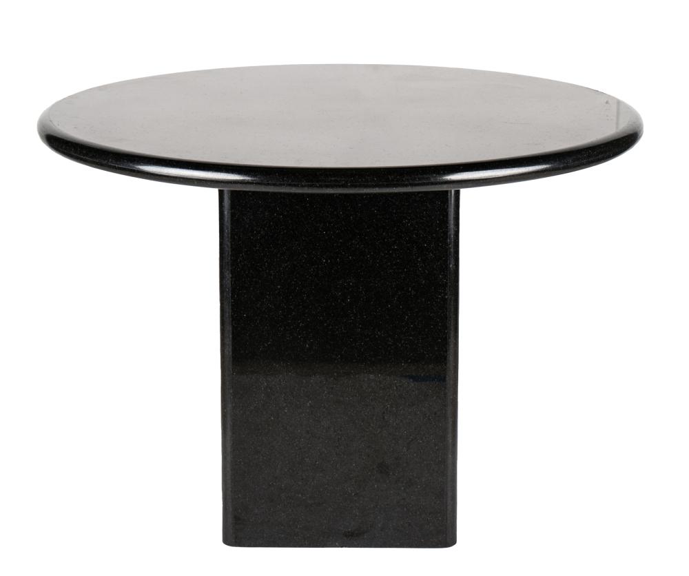 MODERNIST ROUND TABLEModernist