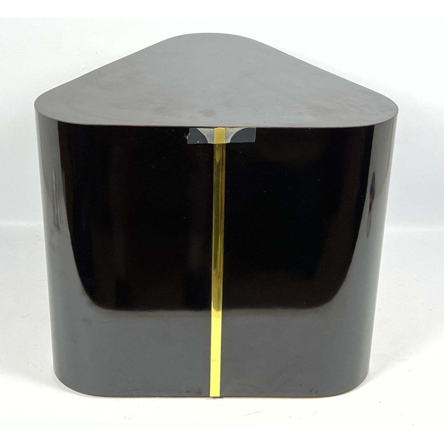 Modernist Triangular Laminate