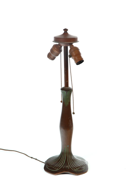 MOE BRIDGES LAMP BASE. 