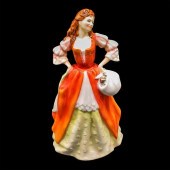 MOLL FLANDERS HN3849 - ROYAL D