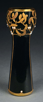 MONT JOYE SPARKLING GREEN VASE